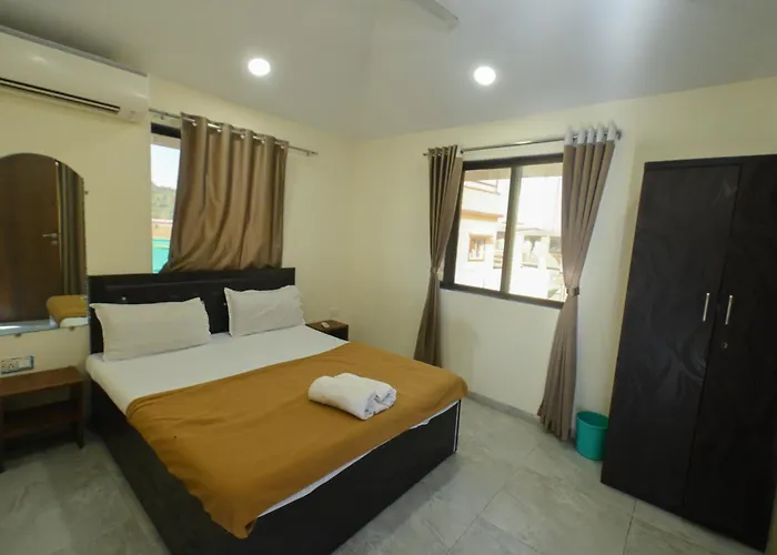 Newly Renovated Majestic Villa By 23 Villastay Lonavala